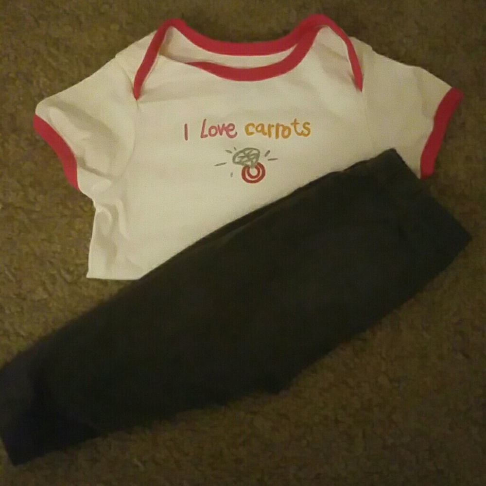 Baby girl "I love carrots" outfit